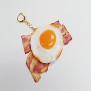 Bacon & Egg (medium) Keychain - Fake Food Japan