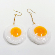 Sunny-Side Up Egg (small) Pierced Earrings - Fake Food Japan