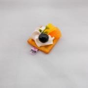 fruits_topped_cookie_hair_clip