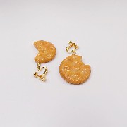 Broken Cracker Ver. 3 Clip-On Earrings - Fake Food Japan
