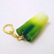 White Spring Onion Keychain - Fake Food Japan